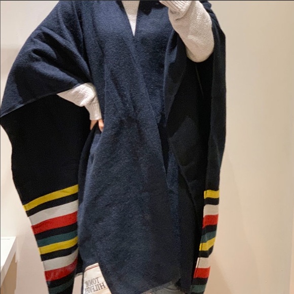 Tommy Hilfiger Jackets & Blazers - Hilfiger unisex shawl poncho. One size.